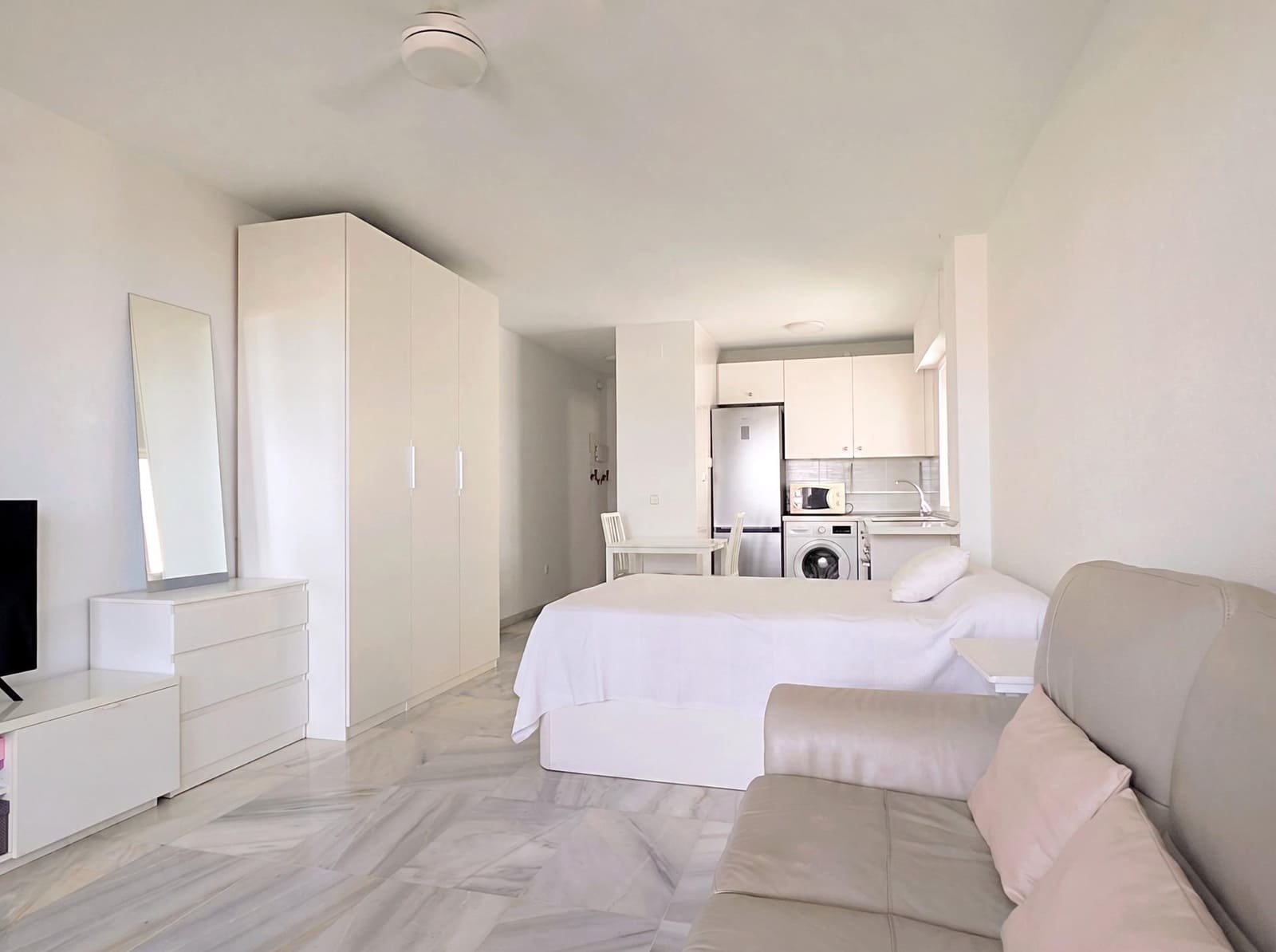 1 makuuhuone Asunto myytävänä paikassa Riviera del Sol mukana uima-altaan - 245 000 € (Ref: 9980474)