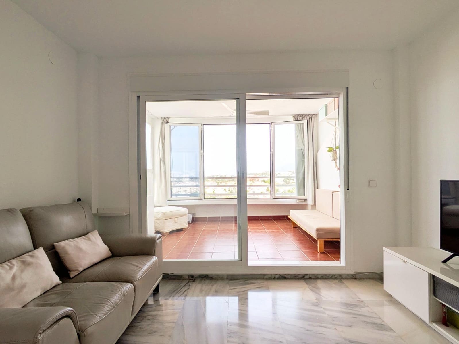 1 makuuhuone Asunto myytävänä paikassa Riviera del Sol mukana uima-altaan - 245 000 € (Ref: 9980474)
