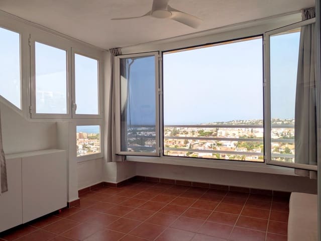 1 slaapkamer Flat te koop in Riviera del Sol, Mijas met zwembad - € 245.000 (Ref: 9980474)
