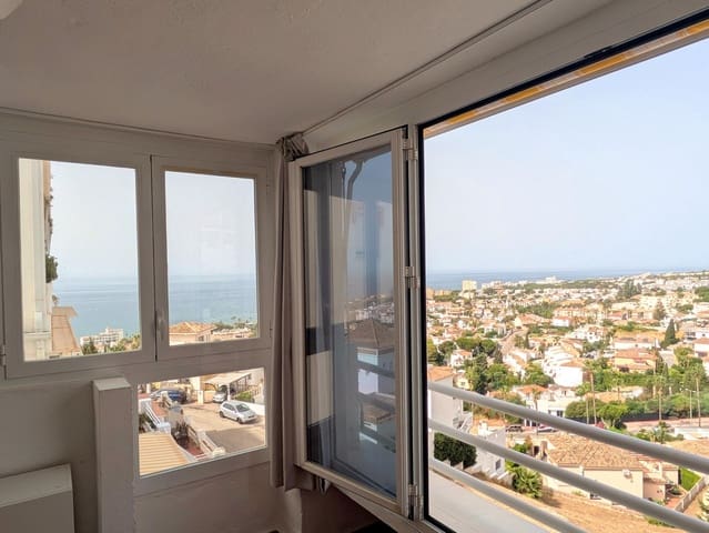 1 slaapkamer Flat te koop in Riviera del Sol, Mijas met zwembad - € 245.000 (Ref: 9980474)