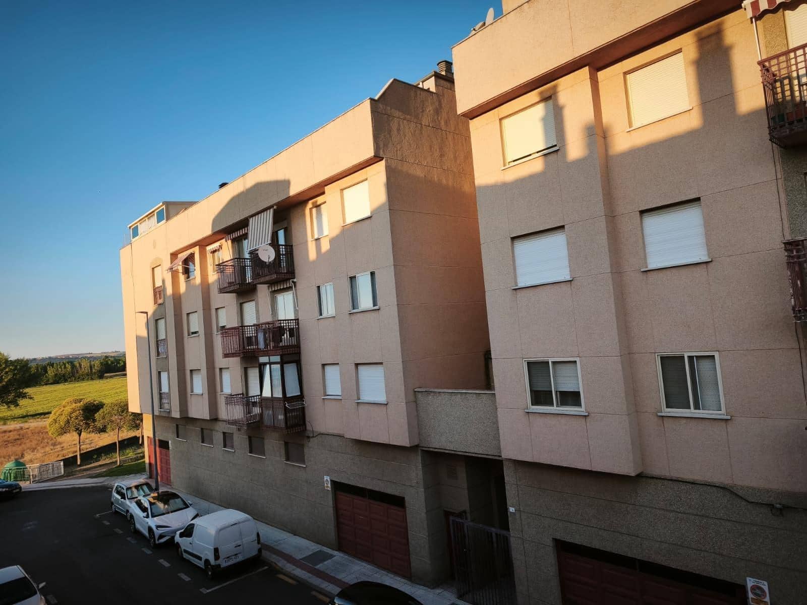 2 Zimmer Wohnung zu verkaufen in Santa Marta de Tormes mit Garage - 140.000 € (Ref: 9983043)