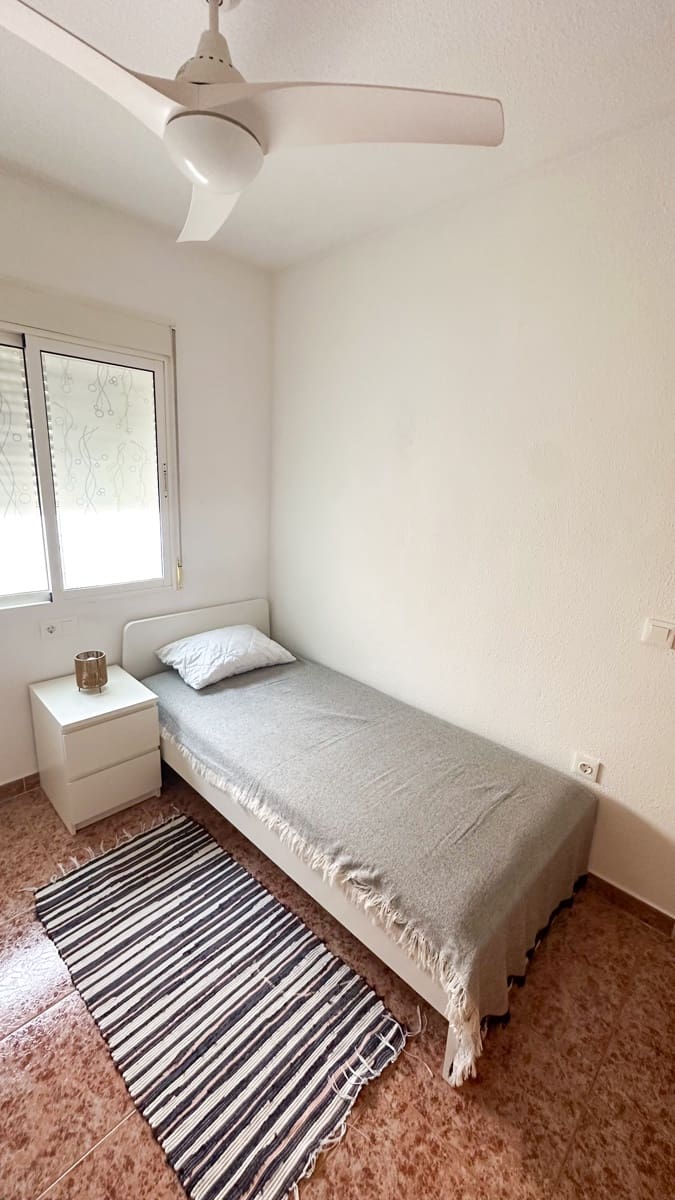 2 bedroom Apartment for rent in Gran Alacant with pool garage - € 1,050 (Ref: 9436277)