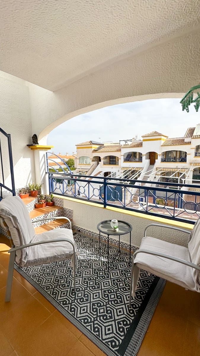 2 bedroom Apartment for rent in Gran Alacant with pool garage - € 1,050 (Ref: 9436277)