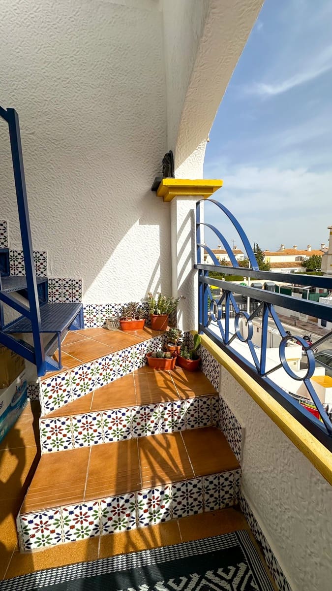 2 bedroom Apartment for rent in Gran Alacant with pool garage - € 1,050 (Ref: 9436277)