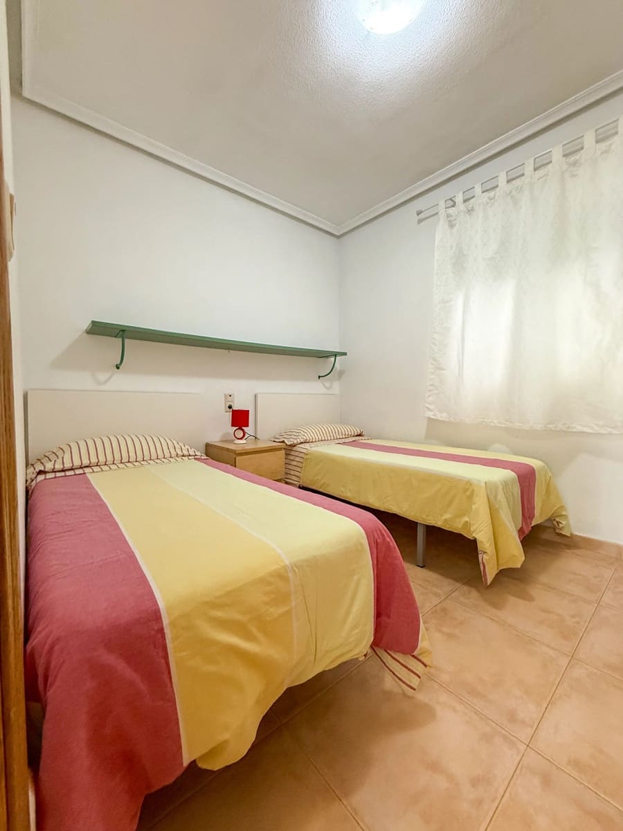 2 makuuhuone Huoneisto vuokrattavana paikassa Gran Alacant mukana uima-altaan - 900 € (Ref: 9436280)