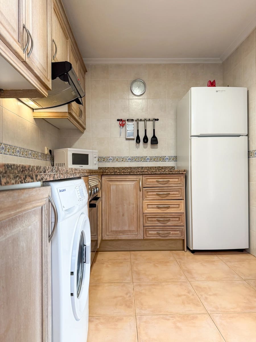 2 makuuhuone Huoneisto vuokrattavana paikassa Gran Alacant mukana uima-altaan - 900 € (Ref: 9436280)