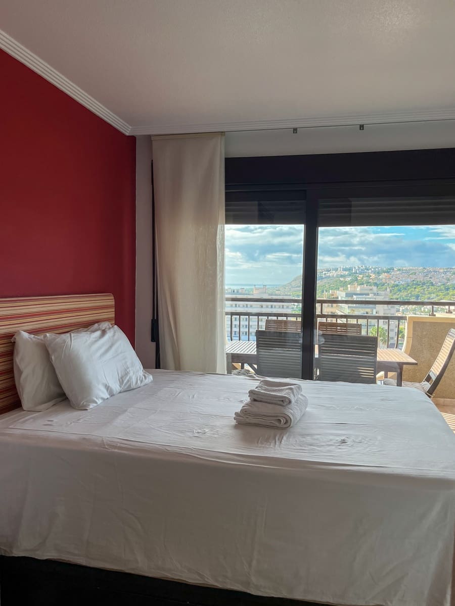 2 slaapkamer Appartement te koop in Arenales del Sol met zwembad garage - € 315.000 (Ref: 9436338)