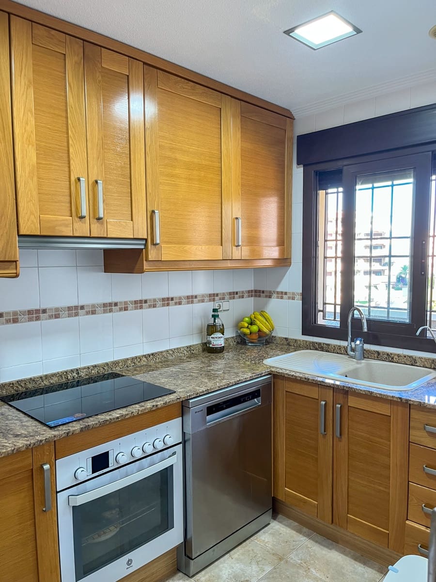 2 slaapkamer Appartement te koop in Arenales del Sol met zwembad garage - € 315.000 (Ref: 9436338)