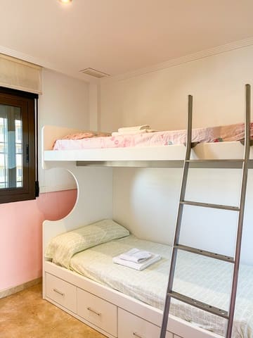 2 makuuhuone Huoneisto myytävänä paikassa Arenales del Sol, Elche / Elx mukana uima-altaan 
autotalli - 315 000 € (Ref: 9436338)