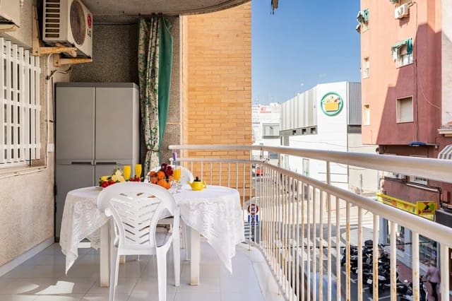 Appartement de 2 chambres à louer à Santa Pola - 900 € (Ref: 9436484)