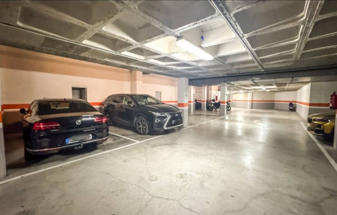 2 bedroom Apartment for rent in Arenales del Sol with pool garage - € 900 (Ref: 9440292)