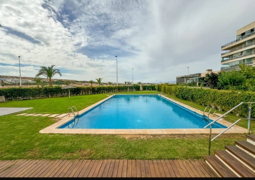 2 bedroom Apartment for rent in Arenales del Sol with pool garage - € 900 (Ref: 9440292)
