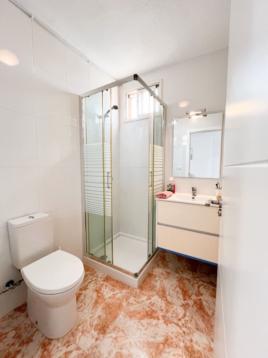 2 soveværelse Lejlighed til leje i Santa Pola - € 850 (Ref: 9440631)