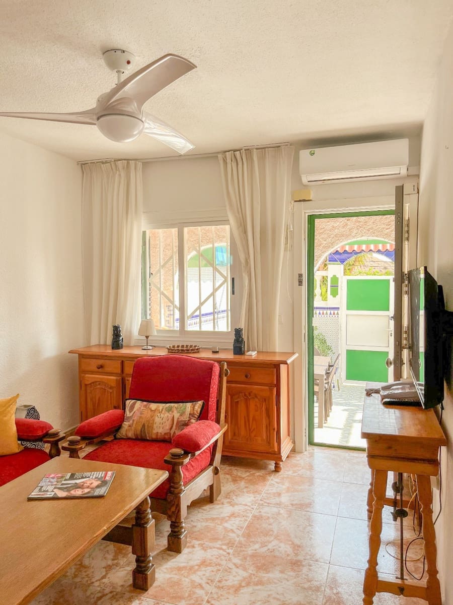 2 soveværelse Lejlighed til leje i Santa Pola - € 850 (Ref: 9440631)