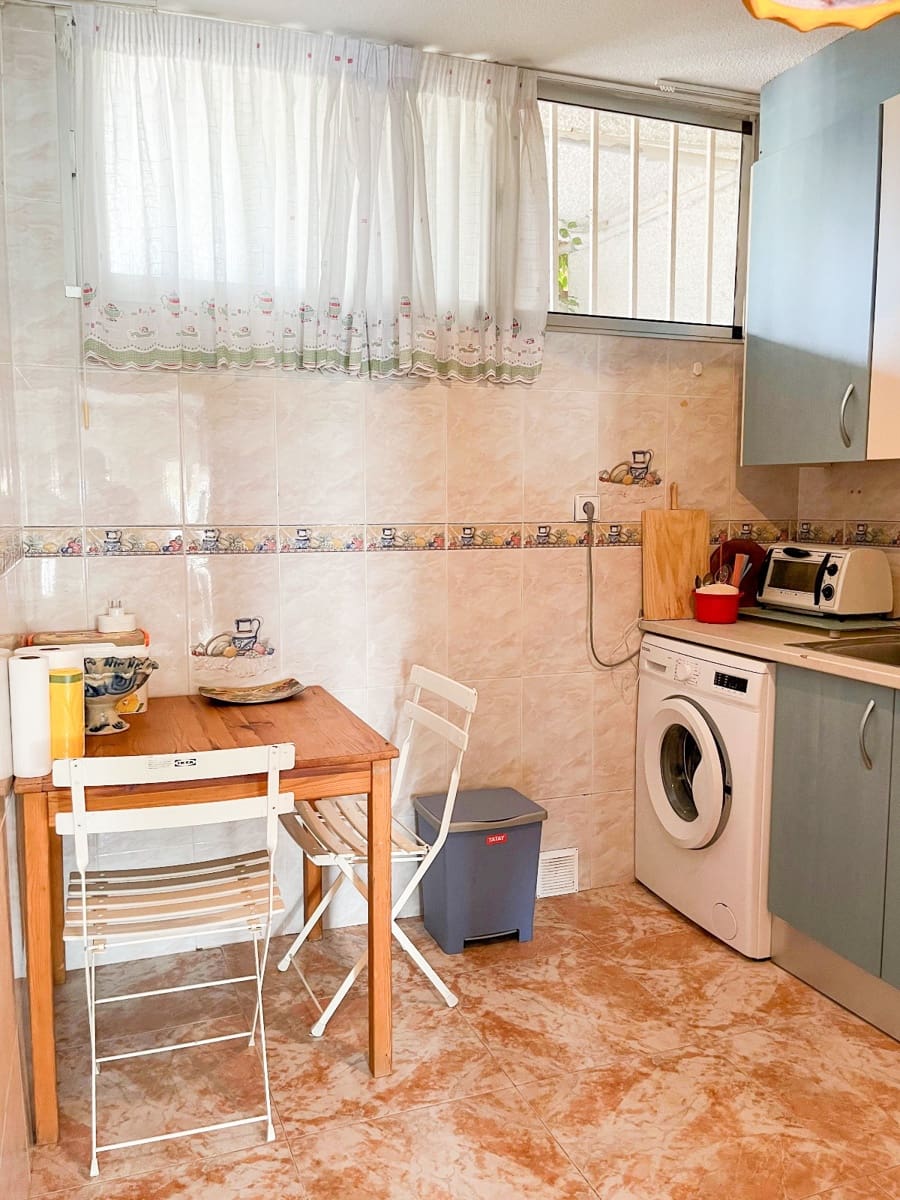 2 soveværelse Lejlighed til leje i Santa Pola - € 850 (Ref: 9440631)