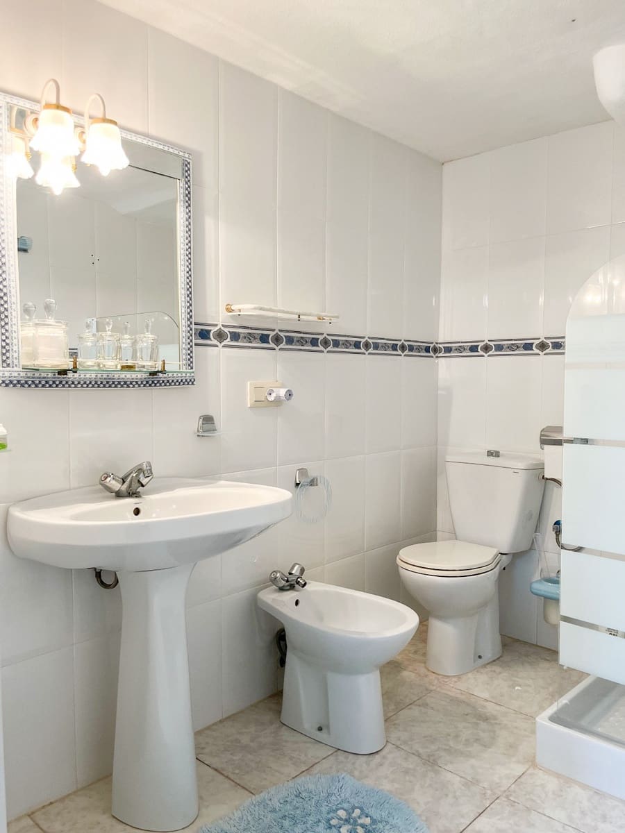 2 soveværelse Lejlighed til leje i Santa Pola - € 850 (Ref: 9440631)