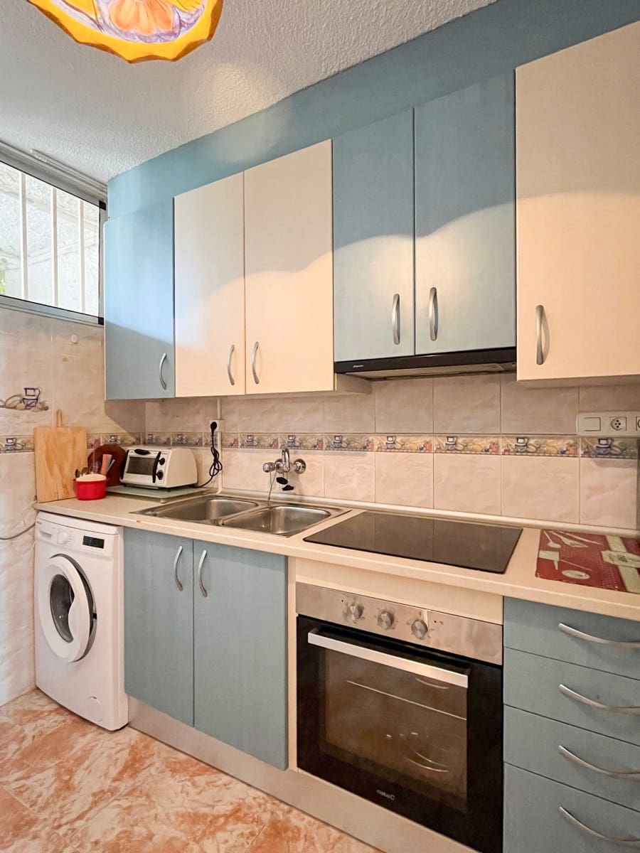 2 soveværelse Lejlighed til leje i Santa Pola - € 850 (Ref: 9440631)