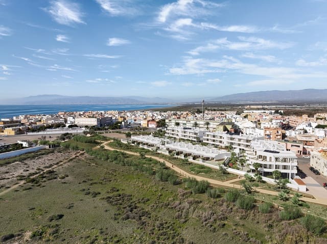 3 chambre Appartement à vendre à El Cabo de Gata, Almería ville avec garage - 321 700 € (Ref: 9380152)