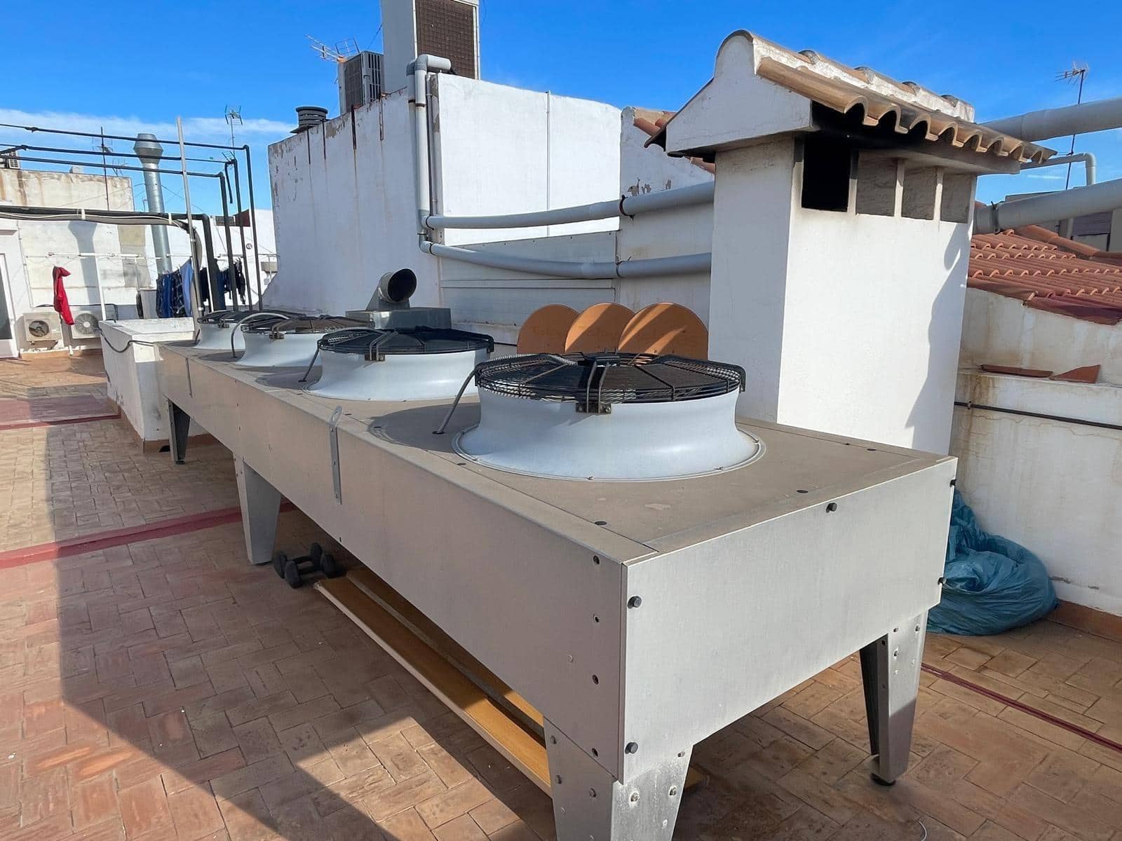 Bedrift til salgs i Torrevieja - € 290 000 (Ref: 10011600)