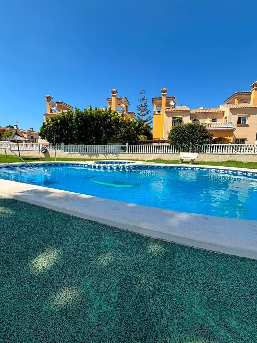 2 chambre Bungalow à vendre à Orihuela Costa avec piscine - 225 000 € (Ref: 10025905)