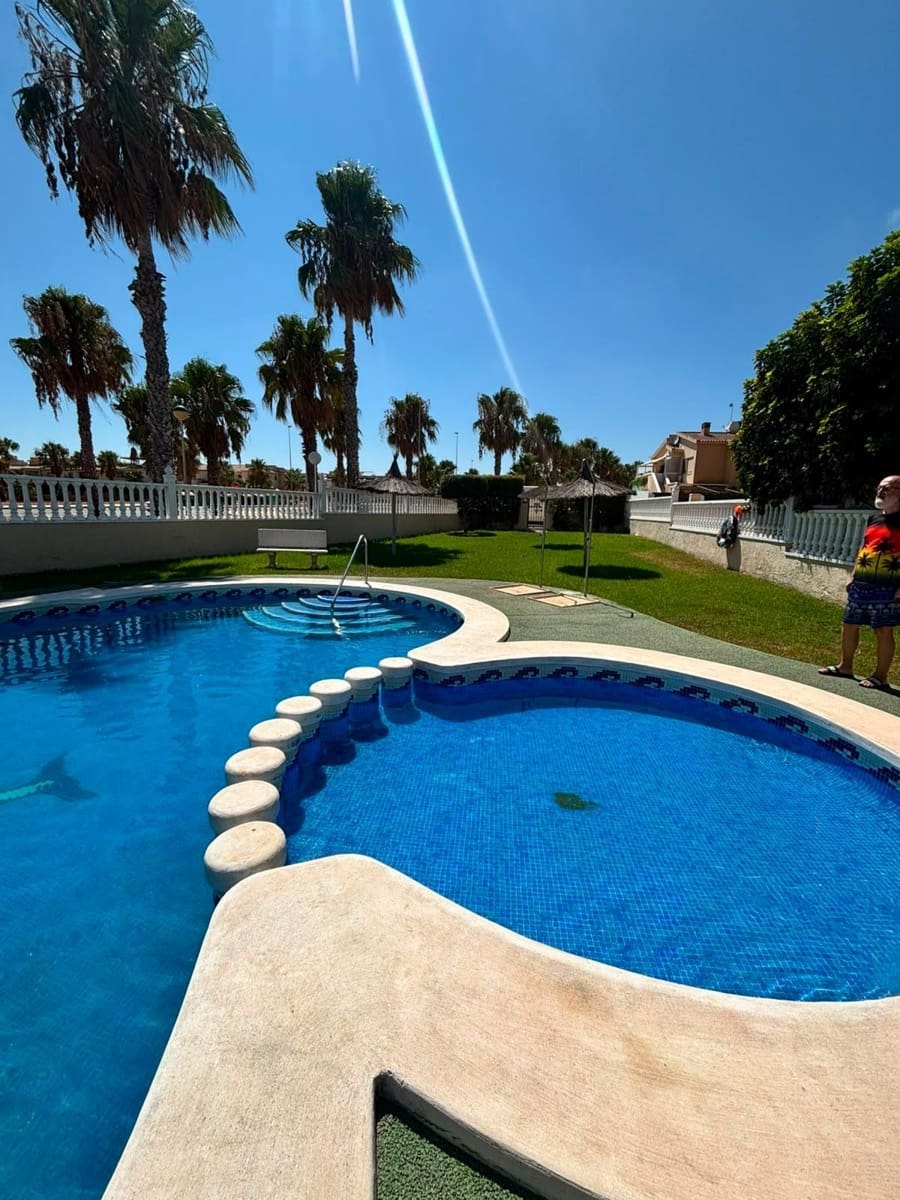 2 chambre Bungalow à vendre à Orihuela Costa avec piscine - 225 000 € (Ref: 10025905)
