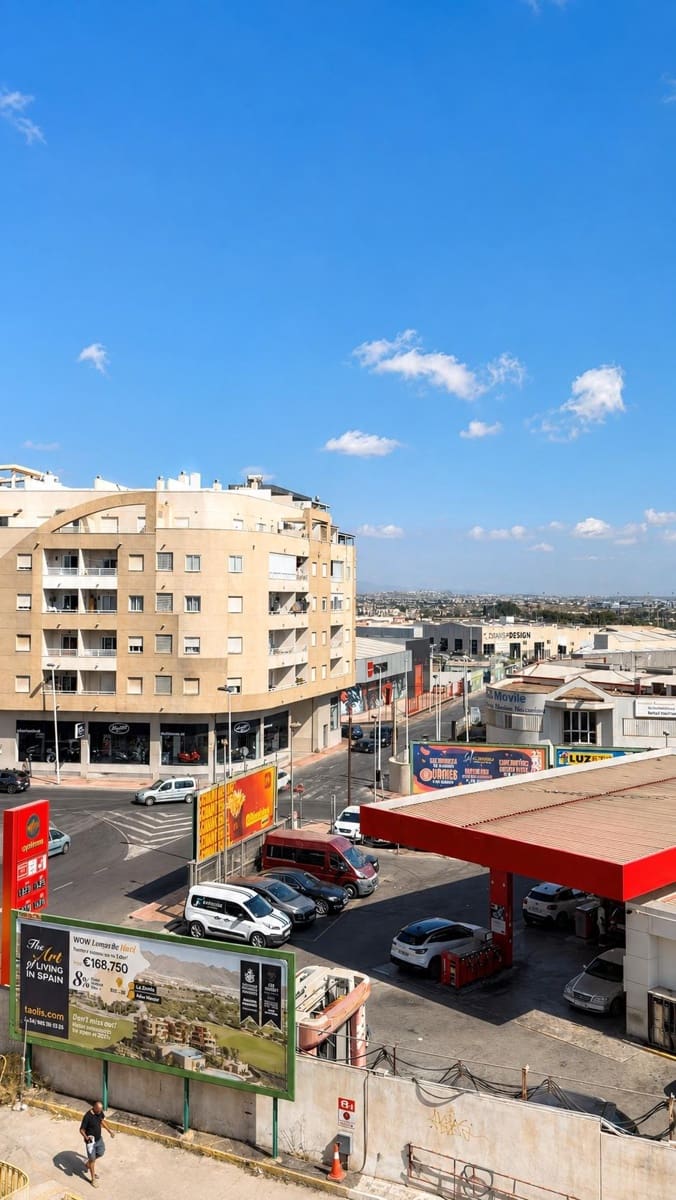 2 soverom Leilighet til salgs i Torrevieja med garasje - € 149 900 (Ref: 10055485)