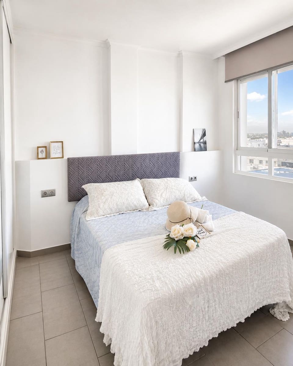 2 soverom Leilighet til salgs i Torrevieja med garasje - € 149 900 (Ref: 10055485)