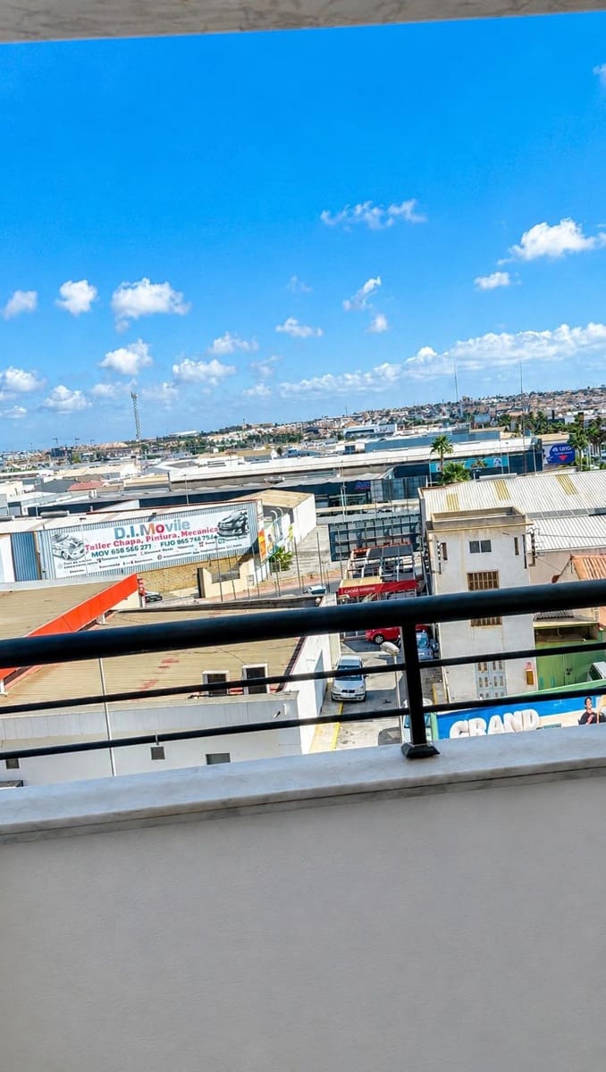 2 soverom Leilighet til salgs i Torrevieja med garasje - € 149 900 (Ref: 10055485)