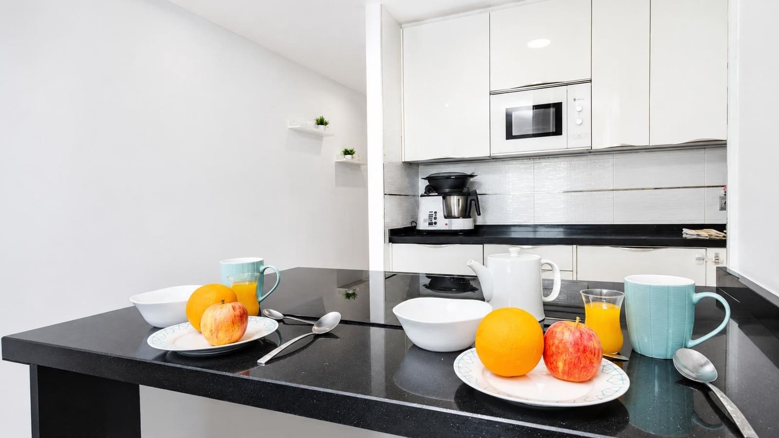 2 soverom Leilighet til salgs i Torrevieja med garasje - € 149 900 (Ref: 10055485)
