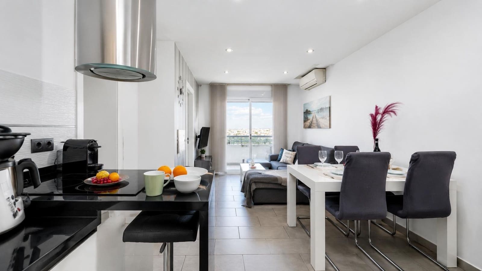 2 soverom Leilighet til salgs i Torrevieja med garasje - € 149 900 (Ref: 10055485)