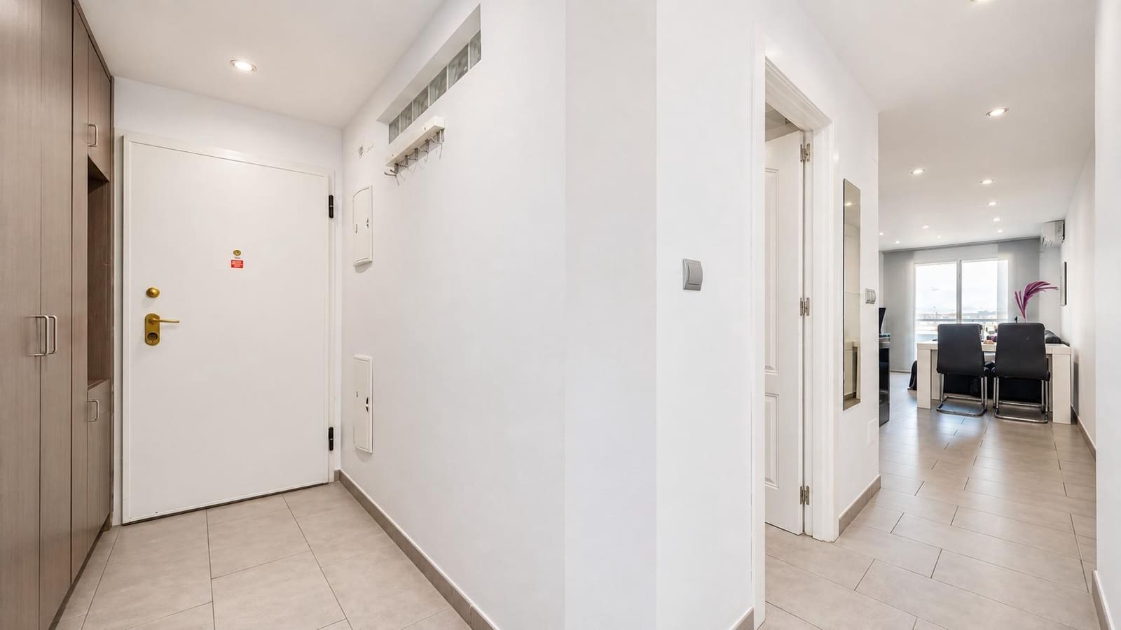 2 soverom Leilighet til salgs i Torrevieja med garasje - € 149 900 (Ref: 10055485)