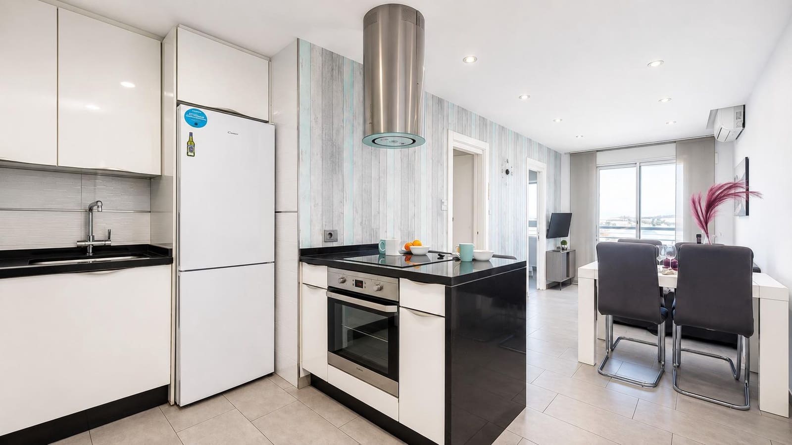 2 soverom Leilighet til salgs i Torrevieja med garasje - € 149 900 (Ref: 10055485)
