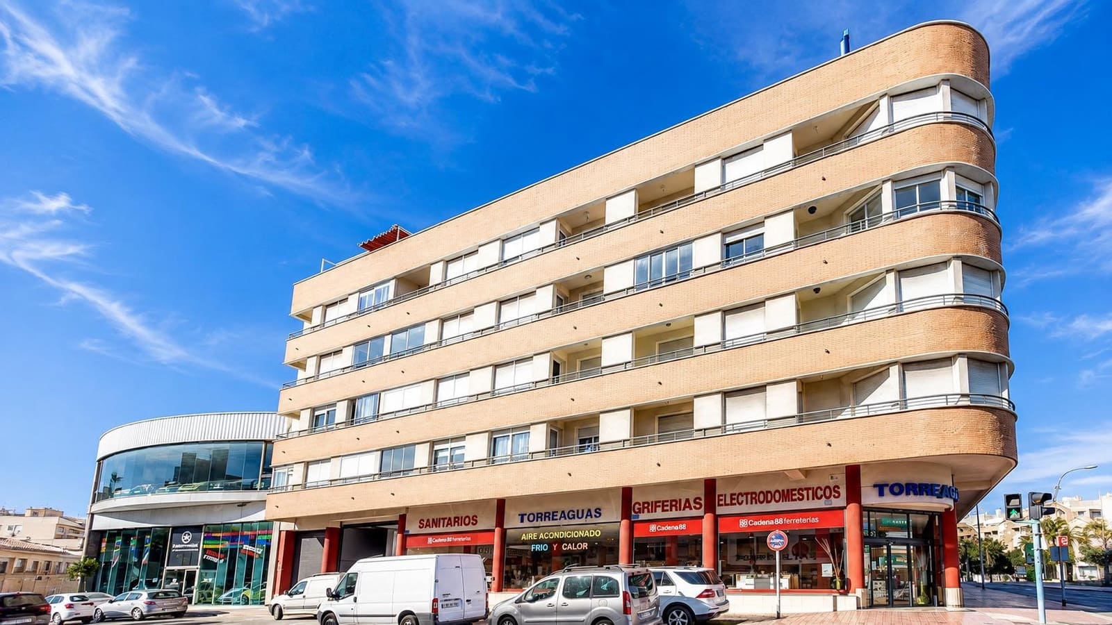 2 soverom Leilighet til salgs i Torrevieja med garasje - € 149 900 (Ref: 10055485)