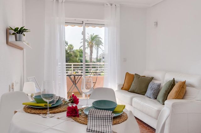2 soverom Leilighet til salgs i Nueva Torrevieja, Torrevieja med svømmebasseng - € 137 900 (Ref: 10100389)