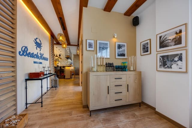 Local Commercial à vendre à Cabo Roig, Orihuela - 850 000 € (Ref: 10109891)