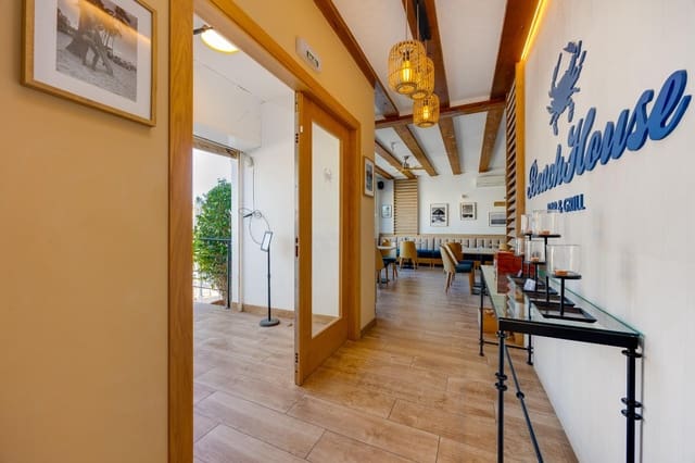 Local Commercial à vendre à Cabo Roig, Orihuela - 850 000 € (Ref: 10109891)