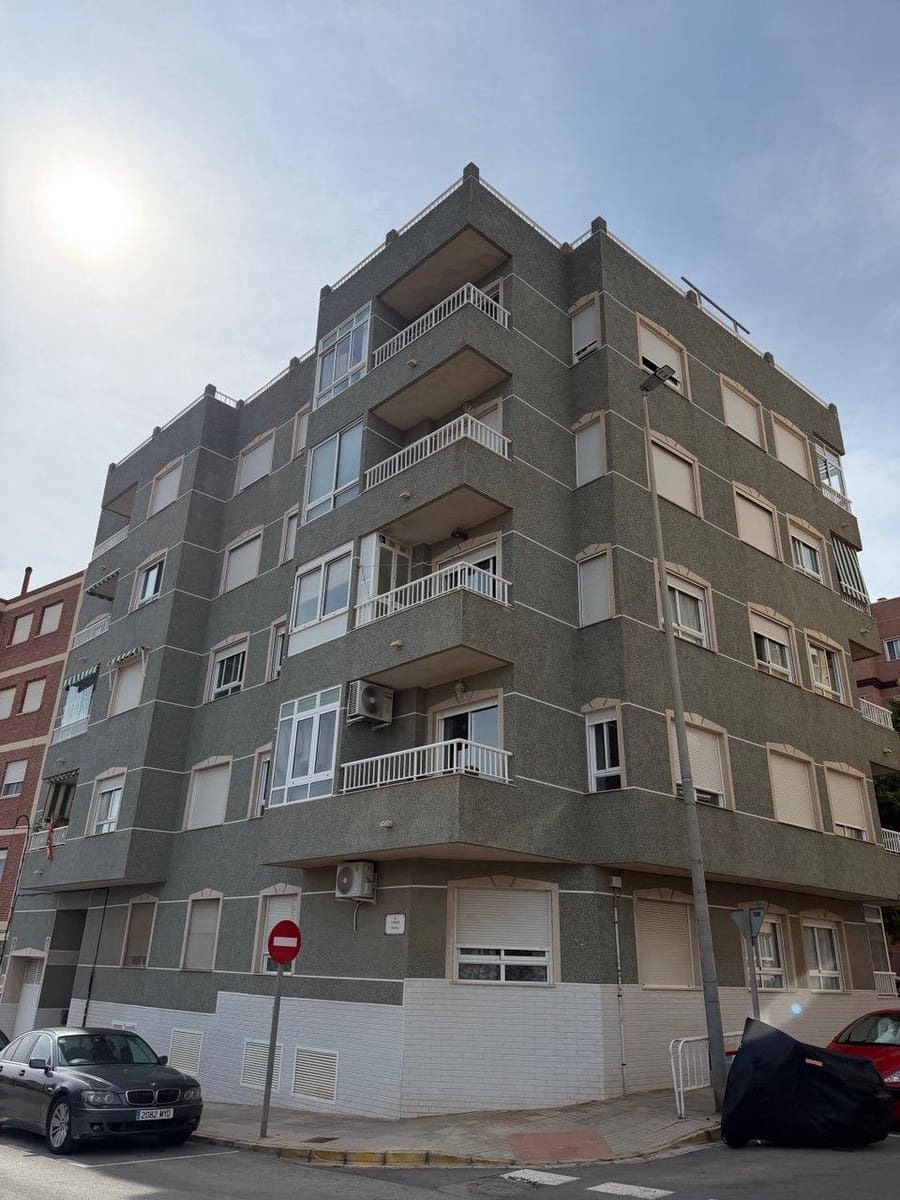 2 bedroom Apartment for sale in La Marina - € 160,000 (Ref: 10159879)