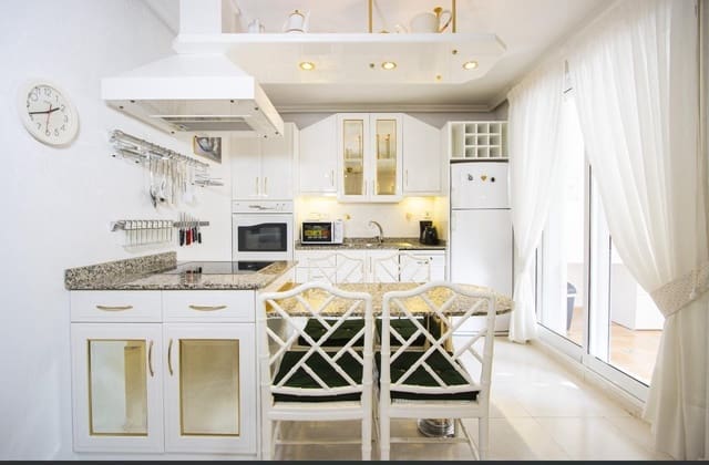 2 sovrum Radhus att hyra i Playa Flamenca, Orihuela med pool garage - 1 000 € (Ref: 9359760)