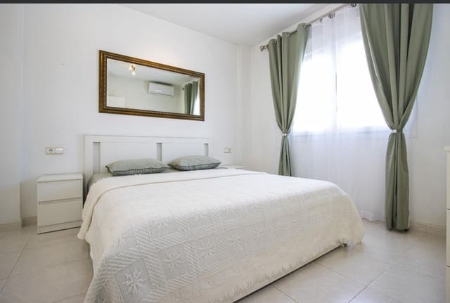 2 sovrum Radhus att hyra i Playa Flamenca, Orihuela med pool garage - 1 000 € (Ref: 9359760)