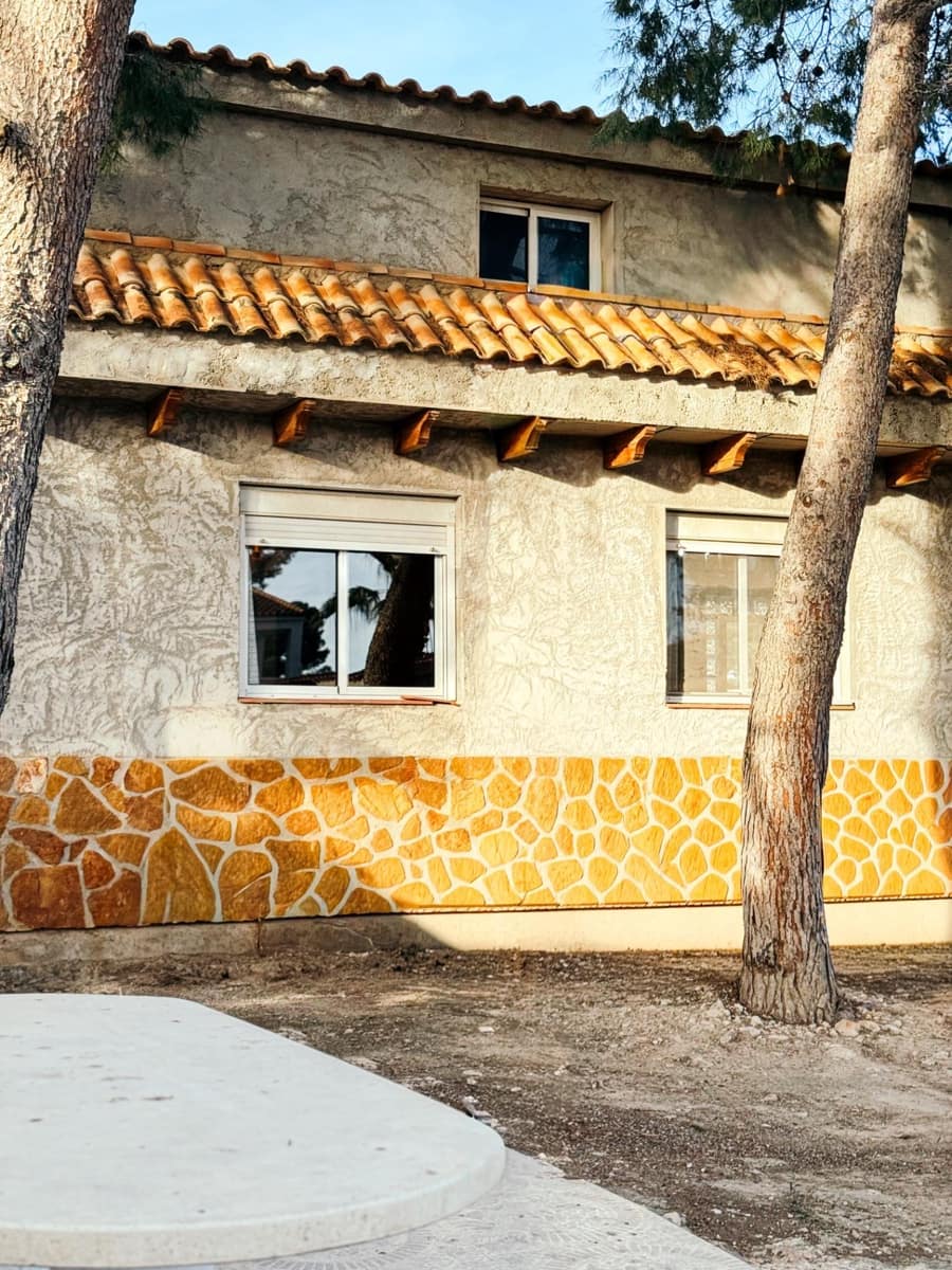 4 sypialnia Willa na sprzedaż w Fortuna z basenem garażem - 217 500 € (Ref: 9386162)