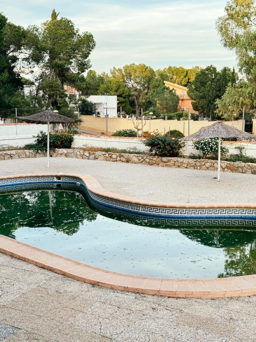 4 sypialnia Willa na sprzedaż w Fortuna z basenem garażem - 217 500 € (Ref: 9386162)