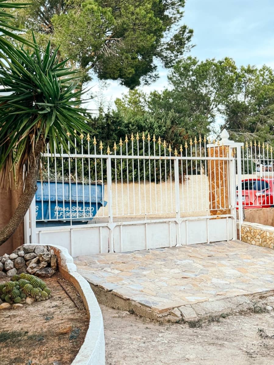 4 sypialnia Willa na sprzedaż w Fortuna z basenem garażem - 217 500 € (Ref: 9386162)