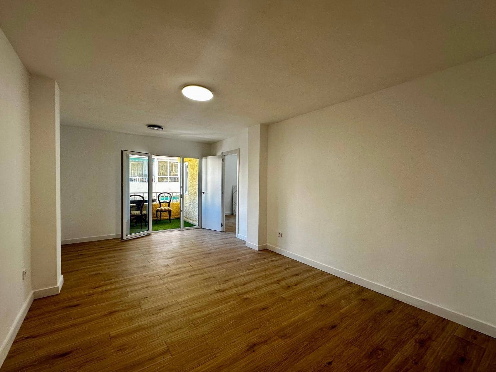 3 quarto Apartamento para venda em Torrevieja - 183 500 € (Ref: 9411192)