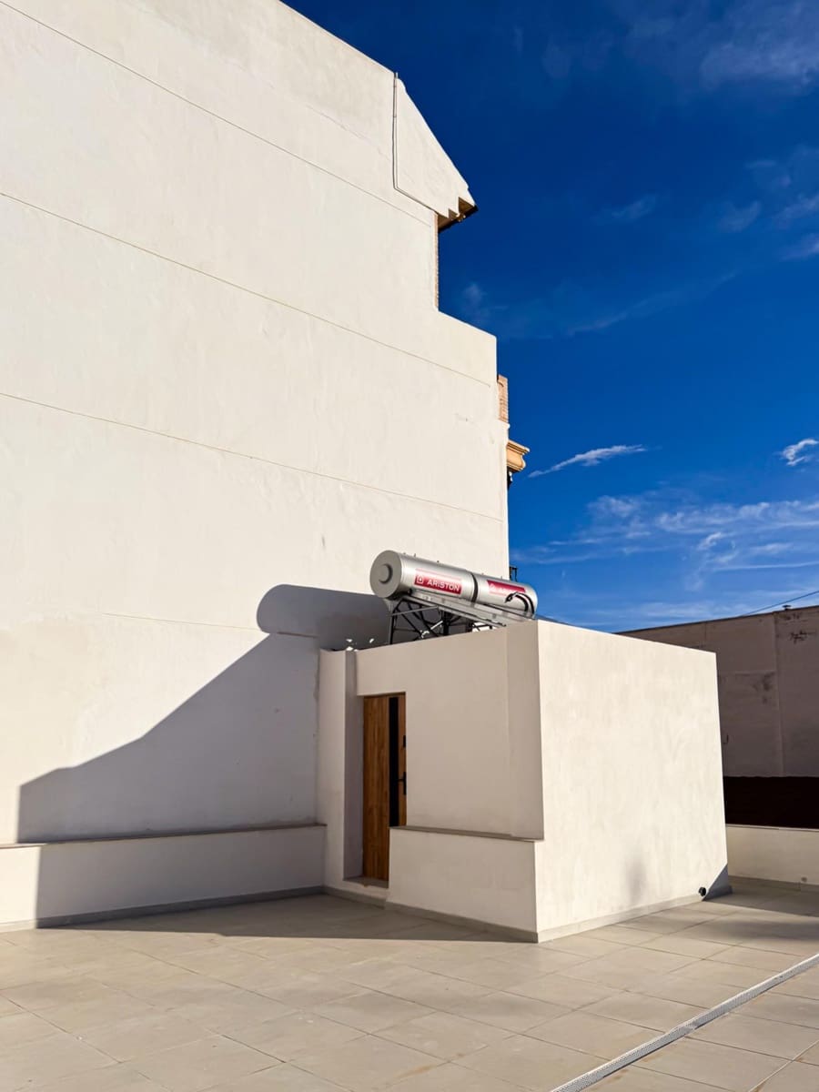 12 bedroom Hotel for sale in Torrevieja - € 1,490,000 (Ref: 9419999)