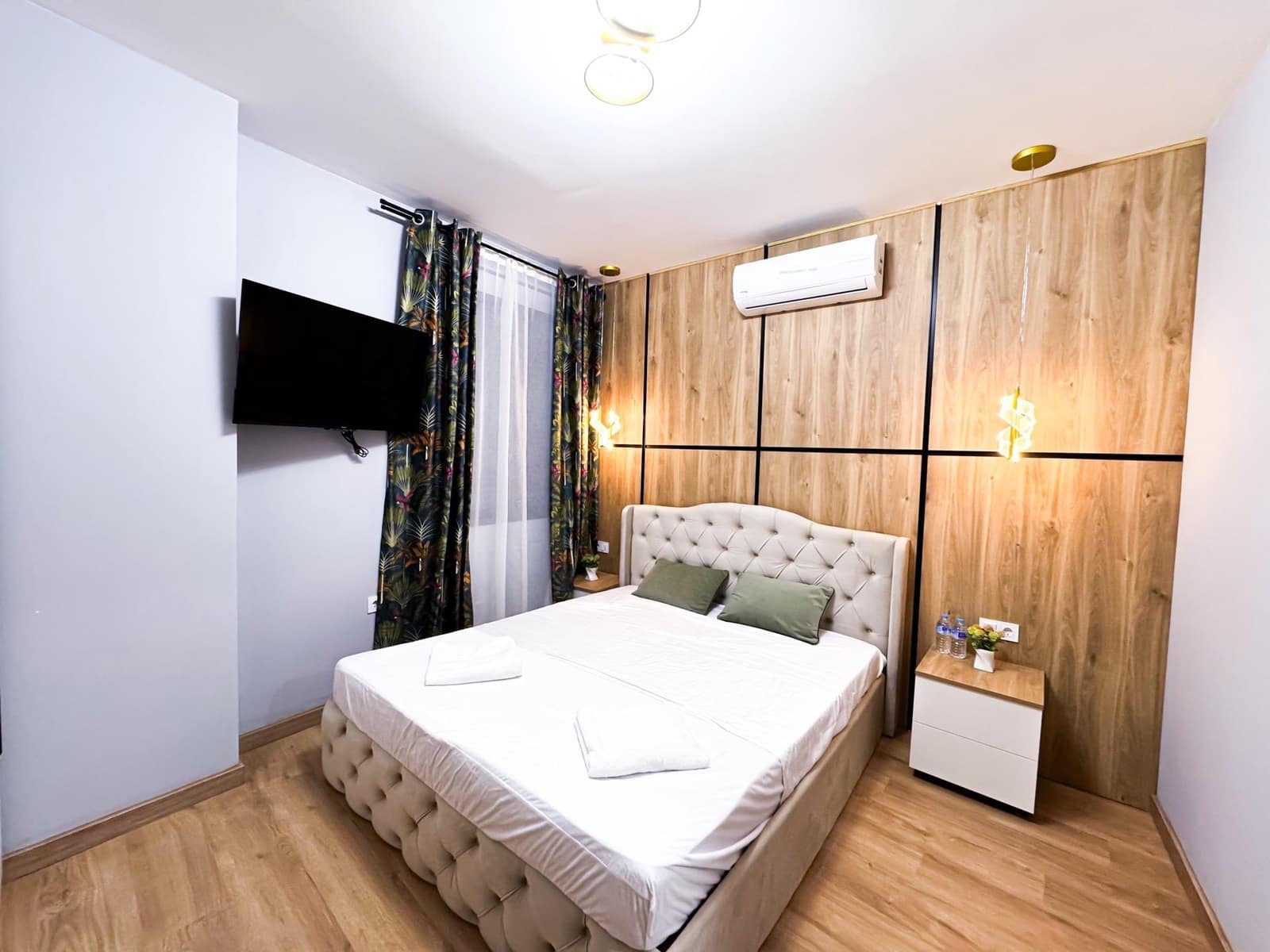 12 bedroom Hotel for sale in Torrevieja - € 1,490,000 (Ref: 9419999)