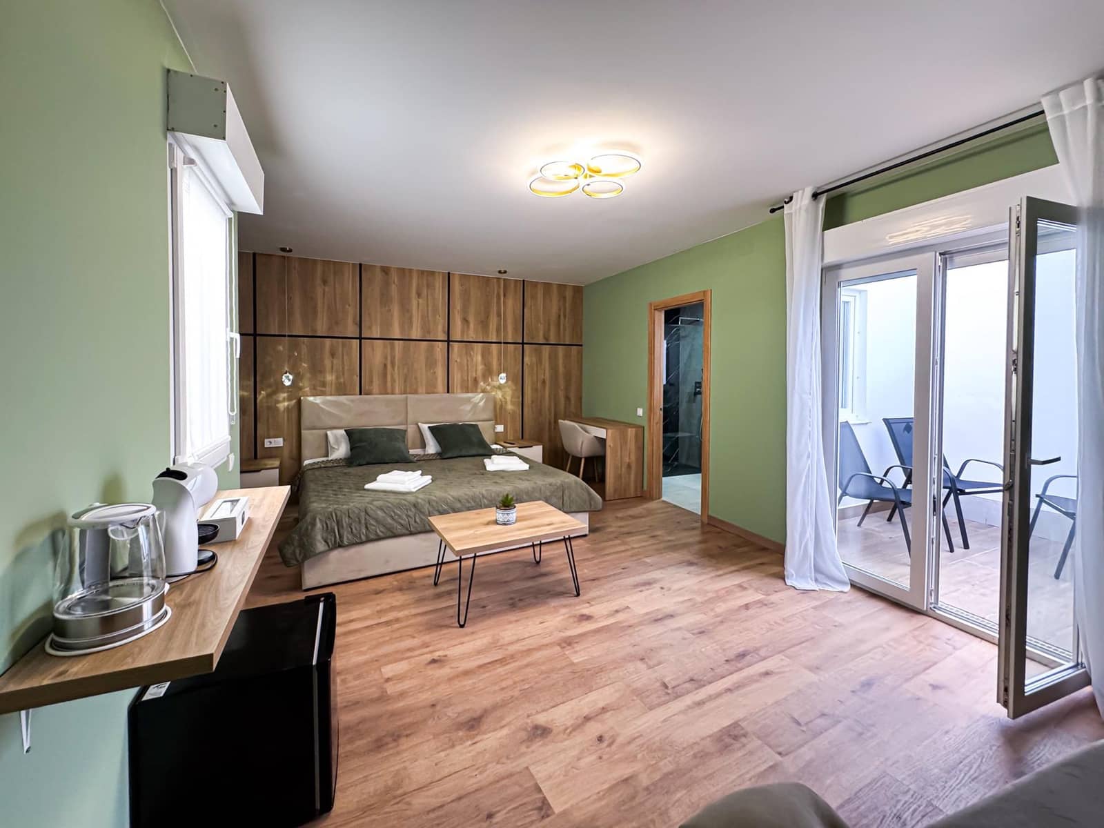 12 bedroom Hotel for sale in Torrevieja - € 1,490,000 (Ref: 9419999)