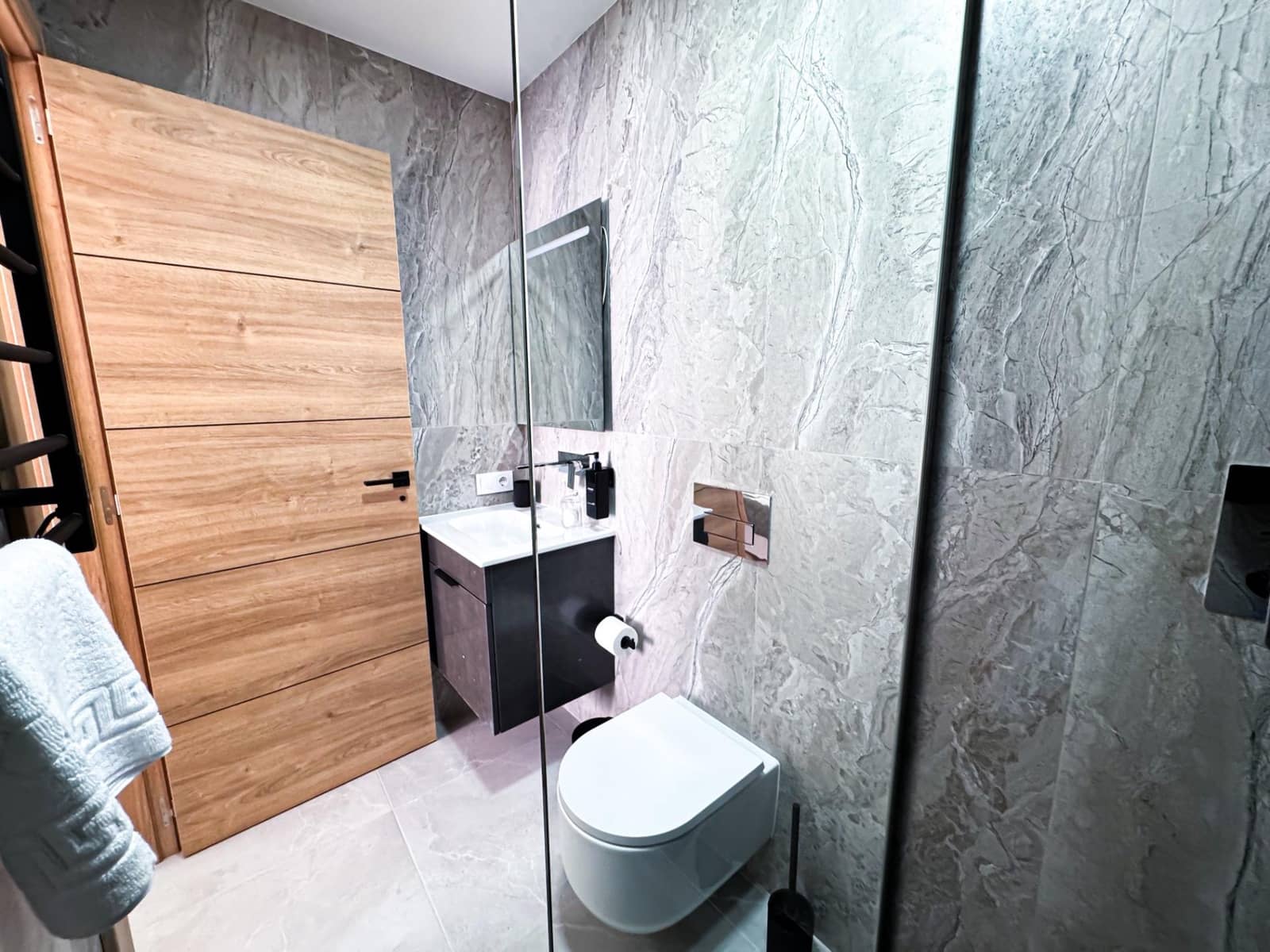 12 bedroom Hotel for sale in Torrevieja - € 1,490,000 (Ref: 9419999)