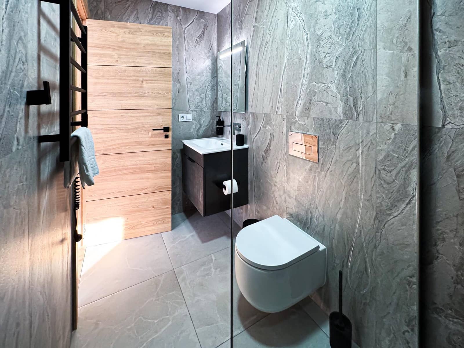 12 bedroom Hotel for sale in Torrevieja - € 1,400,000 (Ref: 9419999)