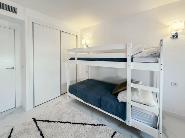 3 soverom Leilighet til leie i Punta Prima, Torrevieja med svømmebasseng garasje - € 2 000 (Ref: 9431169)