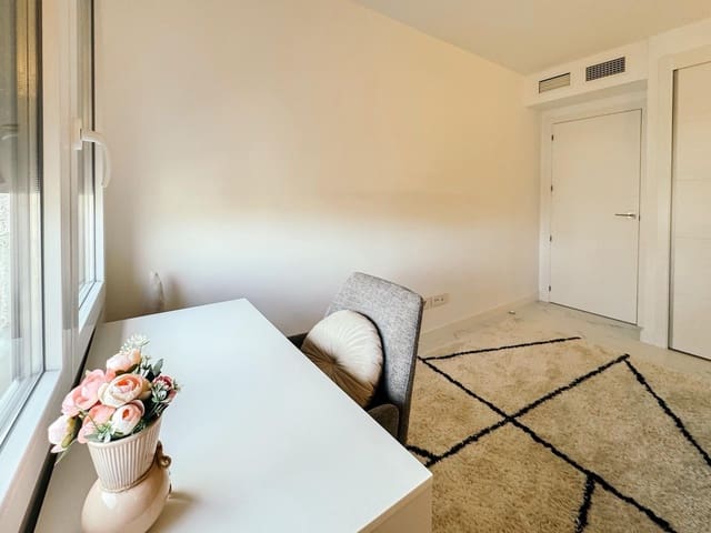 3 soverom Leilighet til leie i Punta Prima, Torrevieja med svømmebasseng garasje - € 2 000 (Ref: 9431169)